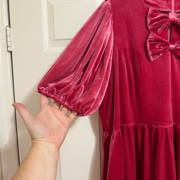 Ivy City Co Velvet Dress in Deep Pink with Bow - Picture 3 of 4